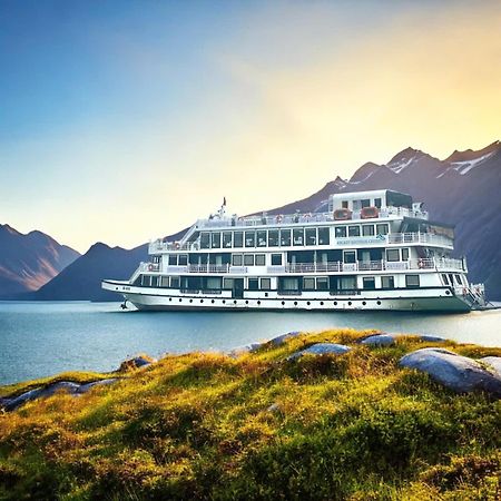 Отель Arcady Boutique Cruise Халонг Экстерьер фото